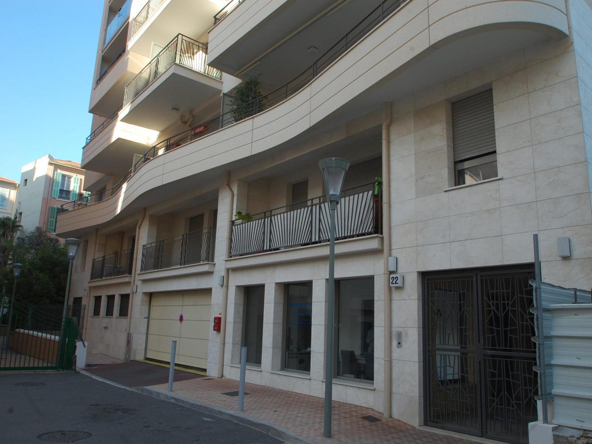 Charmant 2P Moderne Avec Terrasse, Parking Prive, En Plein Centre De Menton, A 2 Pas De La Mer - Fr-1-196-200 エクステリア 写真